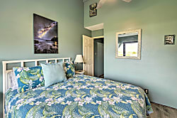 Lihue Ocean-View Condo 2BR