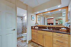 Maui Kaanapali Hale Anuenue Beachfront Condo