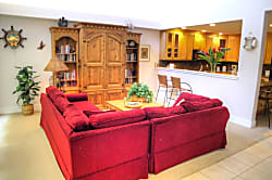 822 Regency, Moku Hale