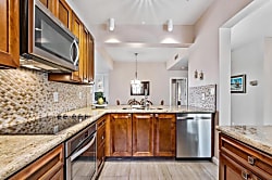 Vista Waikoloa End Unit