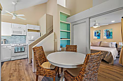 Sealodge Top Floor Ocean View Condo Princeville