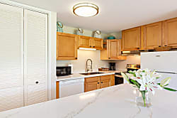 Beach Cozy North Shore Condo