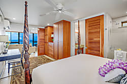 Kuhio Shores 410 Oceanfront Retreat