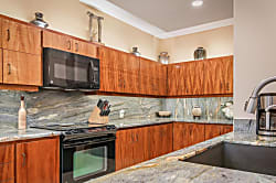 Kanaloa at Kona, Condo 3301