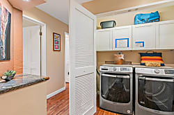 Kanaloa at Kona, Condo 2204