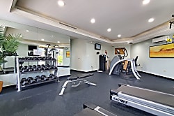 Royal Gardens Waikiki #1905