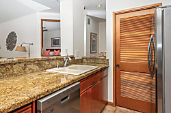 Waikoloa Shores Mountain View Condo