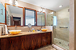 Kanaloa at Kona End Unit