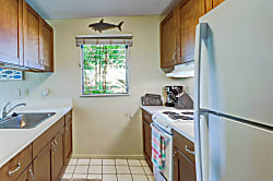 Plantation Hale Garden Level Corner Unit