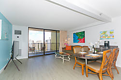 Waikiki Sunset Ocean View 1BR