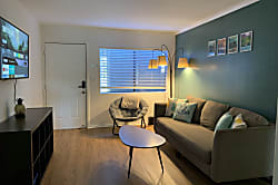 Remodeled Waimea Retreat