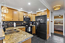 Aloha Spirit at Kona Alii