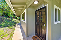 The Kahili Studio Retreat