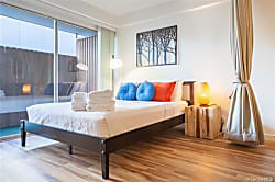 Hawaiian King Condo