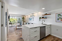 Ilikai Collection 429