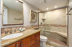 Royal Mauian, Unit 614