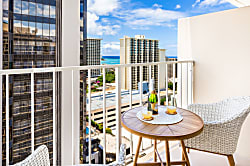 Marine Surf Waikiki Condo 2100