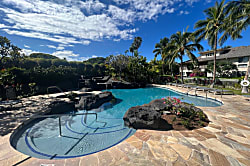 Hilton Pass Poolside Villa B