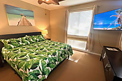 Hilton Pass Poolside Villa B