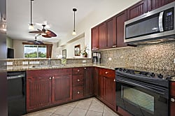 Waikoloa Fairway Complex B-2