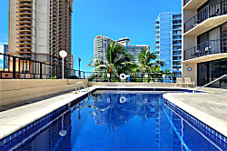 Palms Waikiki 6th Floor Studio