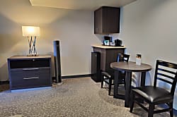 Palms Waikiki 6th Floor Studio