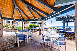 Kona Reef Oceanfront Condo D6