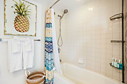 Islander on the Beach 225