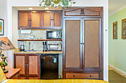 Islander on the Beach 225