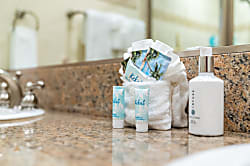 Kahana Village 2 Bedroom Rental