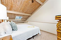 Kahana Village 2 Bedroom Rental