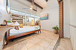 Kulakane 310 Oceanfront Retreat