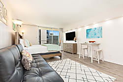 Marine Surf Waikiki Condo 2100