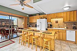 Kona Plaza Condo 2023