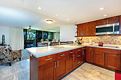 Kamaole Sands 10-205