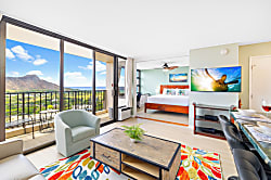 Waikiki Banyan 36th Floor Ocean View Condo