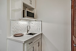 Waikomo Streams Garden View Retreat