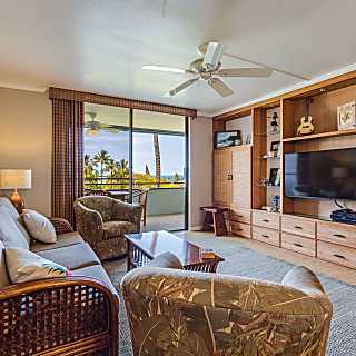 White Sands Village Condo - Top Floor Ocean Views