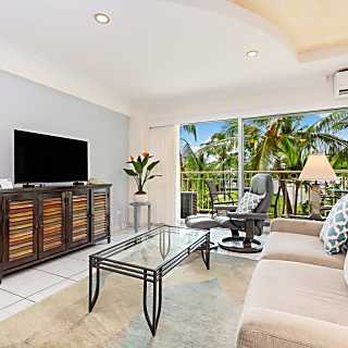 Waikiki Shore 310