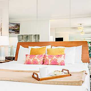 Ilikai Marina Ocean 1 BDR on the 3rd floor