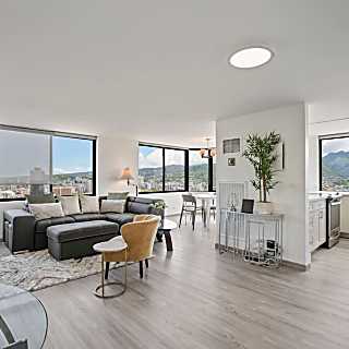 Hawaiian Monarch Penthouse 104