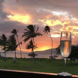 Maui Sunset B222 Oceanfront 2BR/2BA Condo