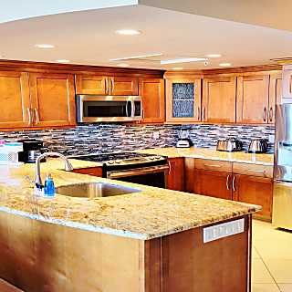 The Whaler 11th Floor