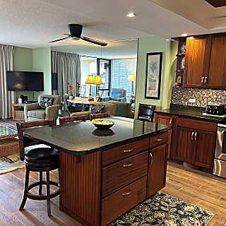 Kamaole Sands 8-301