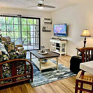 Shady Palms - Lunapule Condo