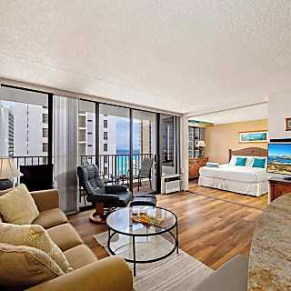 Waikiki Banyan 2806 T2