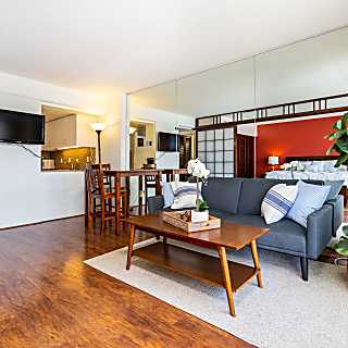 Ilikai Apartment #934