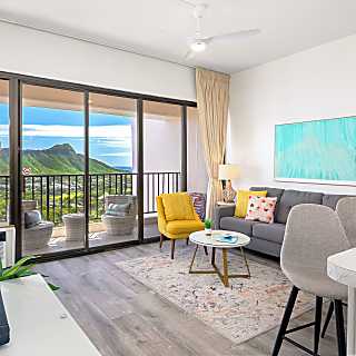 Waikiki Banyan 3701 T1