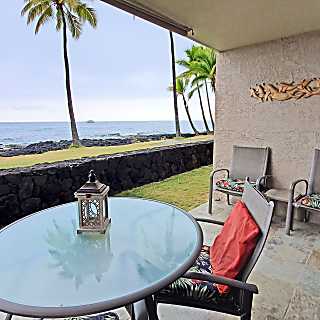 Kona Reef Oceanfront Condo Rental