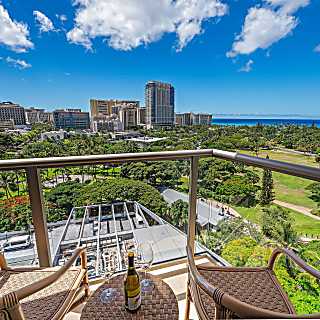 Luana Waikiki 10th Floor
